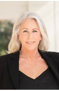 Carolyn Lott